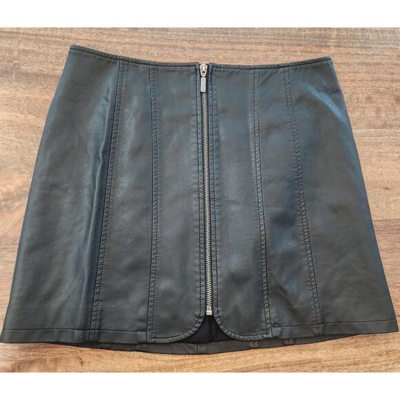 Free People Skirt Womens 6 Black Faux Leather Zip Front Mini A-Line Vegan Lined - Picture 1 of 11